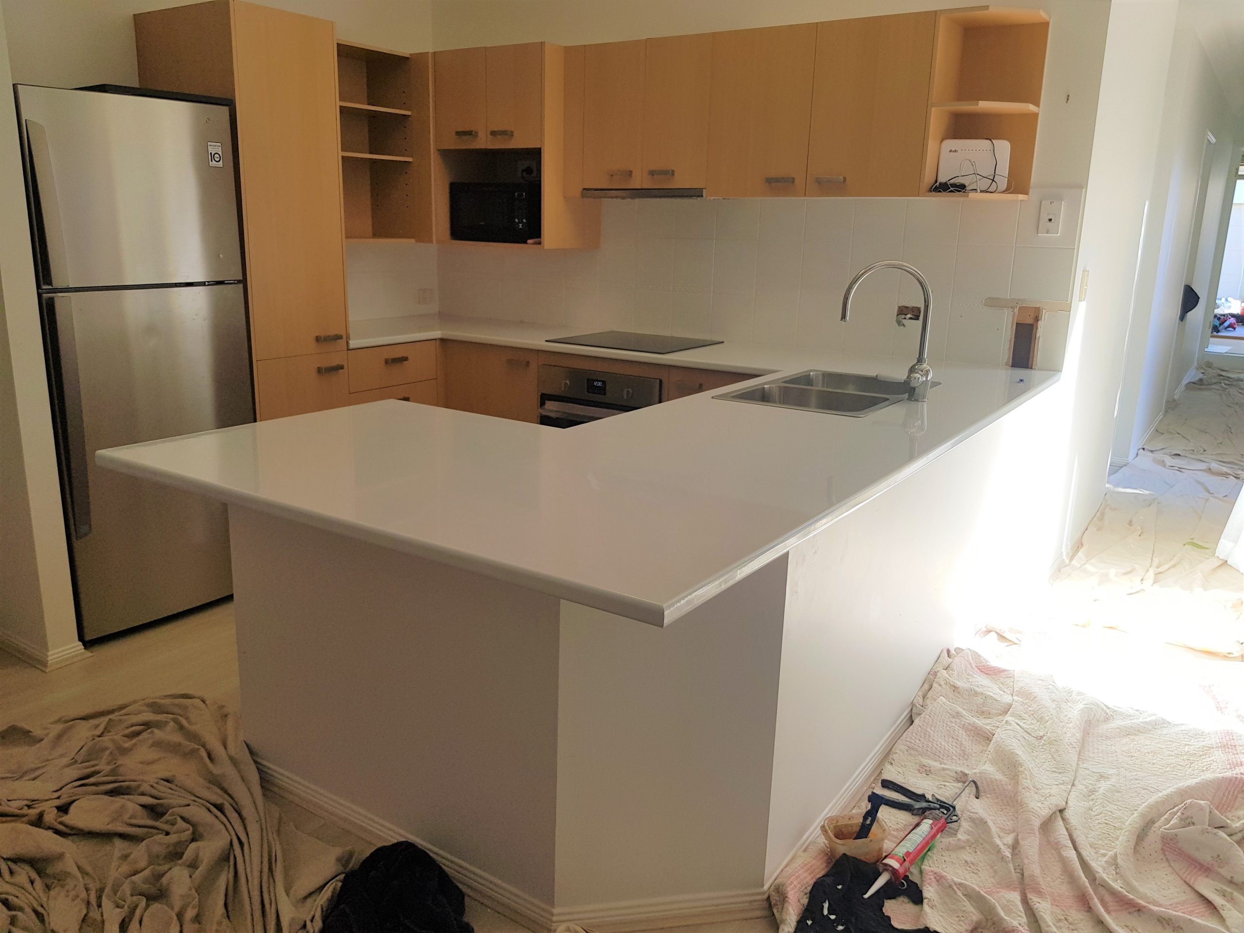 North Lakes kitchen laminate benchtop installation