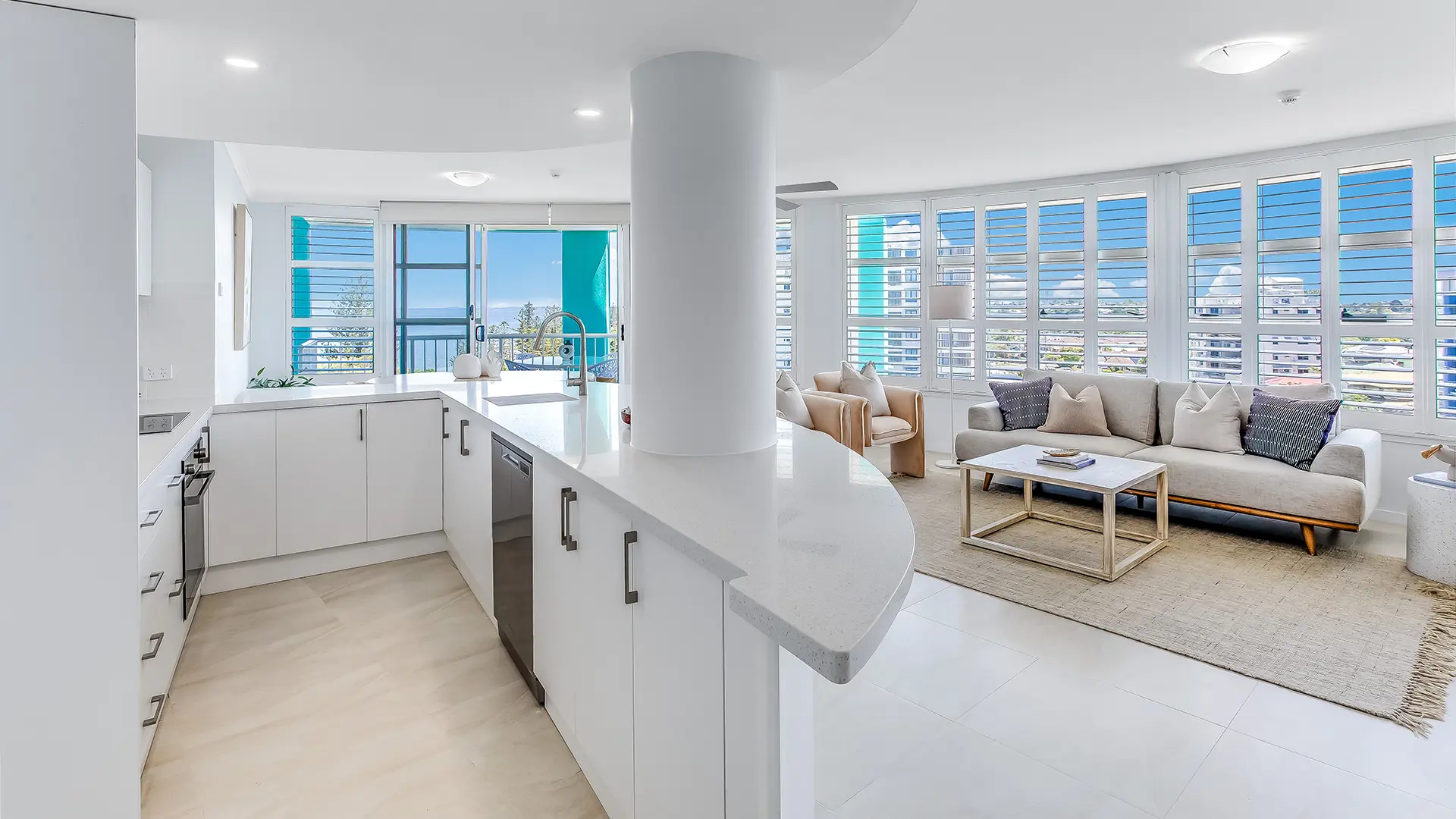 Superior Benchtops Curved Kitchen Benchtop Redcliffe MarinePde